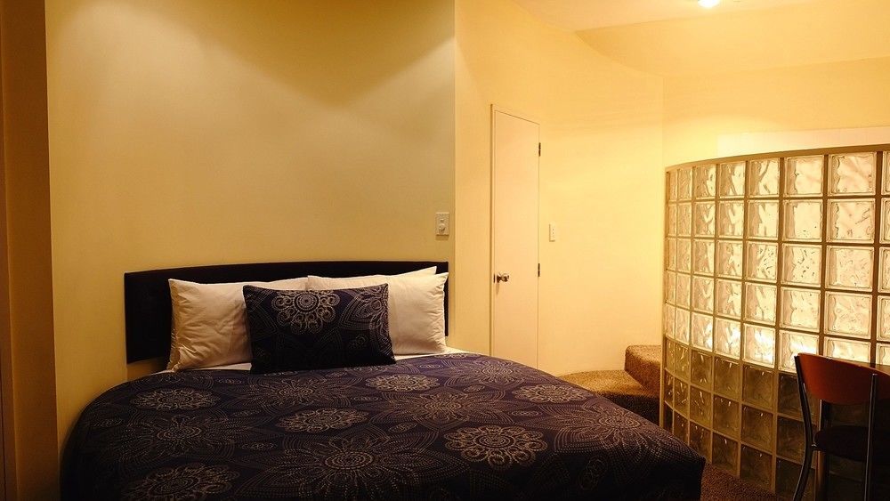Airport Birches Motel Κράισττσερτς Εξωτερικό φωτογραφία